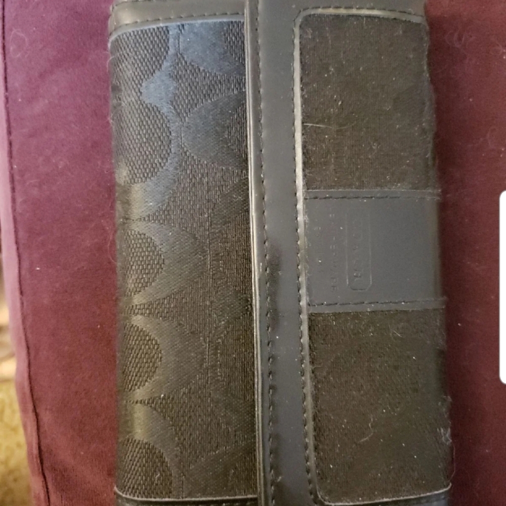 Coach wallet - Picture 1 of 5